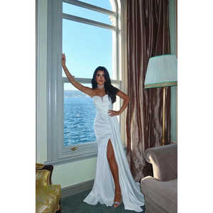 Robe de soirée longue en satin blanc Elodie avec sequins et perles, taille empire, taille XL, robes de bal personnalisées ODM - Product Image 5