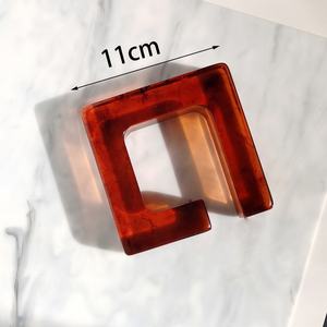 Yüksek kaliteli Squire kristal reçine Lucite bileklik kadın parti düğün bilezik moda fabrika toptan el süsleme - Product Image 3