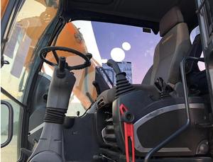 Excavateur sur pneus Hyundai R140W d'occasion 90% neuf et bon marché à vendre en bon état - Product Image 5