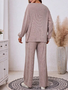 <span class=keywords><strong>Ensemble</strong></span> <span class=keywords><strong>de</strong></span> sport 2 pièces personnalisé pour <span class=keywords><strong>femme</strong></span>, haut à manches longues col rond et <span class=keywords><strong>pantalon</strong></span> décontracté à jambes larges en coton tricoté épais – Vente en gros - Product Image 2