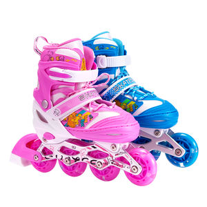 Prix d'usine <span class=keywords><strong>pas</strong></span> <span class=keywords><strong>cher</strong></span> Full Flash PU 4 roues patins à roues alignées sûr frein sensible rétractable enfants patins à roulettes pour filles garçons - Product Image 1