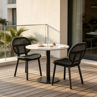 Chaise de salle à manger empilable en aluminium durable sur mesure pour l'hôtellerie
