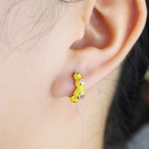 <span class=keywords><strong>Orecchini</strong></span> a Cerchio Smaltati Bianchi, Rosa, Rosso, Gialli, Azzurri, Neri con Charm in Zirconia Cubica 5A, Gioielli da Festa per Donne e Ragazze - Product Image 6