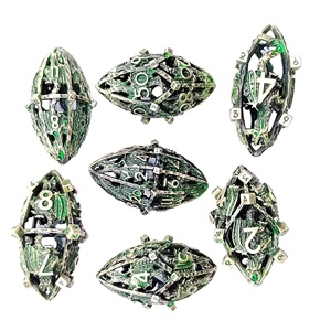 Ensemble de dés polyédriques FEERON en alliage de zinc gravé, en forme de ballon de football, motif Dragon creux, 7 pièces, pour DND et jeux de table RPG, écologique et durable - Product Image 5