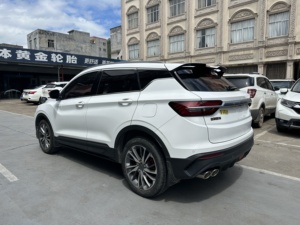 Voiture d'occasion <span class=keywords><strong>2020</strong></span> pour Geely Binyue PRO Turbo Essence Transmission Automatique Cinq Places <span class=keywords><strong>SUV</strong></span> Conduite à Gauche Cuir Panoramique R18 - Product Image 5