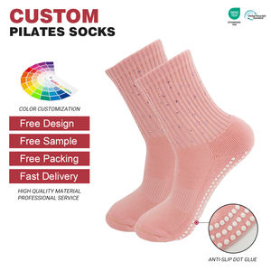 Chaussettes pour femmes en coton doux personnalisées, chaussettes de Pilates pour femmes avec points en silicone pour le yoga et le <span class=keywords><strong>barre</strong></span> - Product Image 1