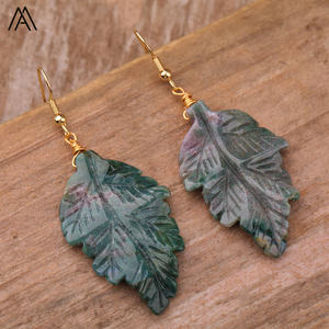 Pendientes de hoja de cristal de moda para mujer, joyería de gancho para la oreja chapada en oro, regalos de cumpleaños o boda - Product Image 4