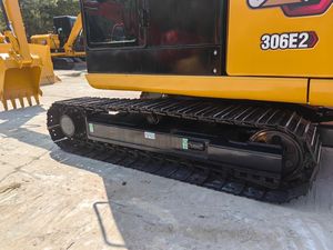 Miniexcavadora Usada CAT 306E2, Excavadora Hidráulica de 6 Toneladas con Cabina Cerrada y Pala Frontal - Product Image 5