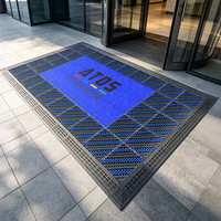 Tapis d'entrée antidérapant et résistant à l'usure trois-en-un pour hôtel et centre commercial