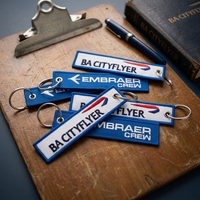 Porte-clés en sangle de caoutchouc avec impression numérique de logo personnalisé, anneau métallique argenté, broderie de chien, double face, étiquette d'identification pour clés d'aviation