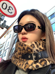 Trendy Oversize Square Sunglasses 2026 Women Luxury Designer Retro Sun <strong>Glasses</strong> UV400 Gradient Lens <strong>Fashion</strong> Shades Eyewear - Product Image 3