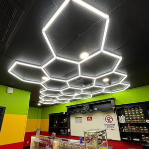 Applique murale LED hexagonale modulaire Éclairage à écran tactile intelligent pour la maison et la salle de jeux - Product Image 4