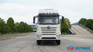 รถบรรทุกถังสแตนเลสเกรดอาหาร CLW 8X4 26 ลูกบาศก์เมตร ดีเซล 251-350 แรงม้า ยูโร 2-6 สำหรับขนส่งวัตถุดิบโรงงานน้ำมันพืช - Product Image 4
