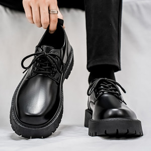 Scarpe da uomo in pelle 2026 Nuova Collezione Primavera Nere Stile Derby Britannico Business Casual con Lacci Suola Spessa Solida per Sposo Matrimonio Punta Larga - Product Image 1