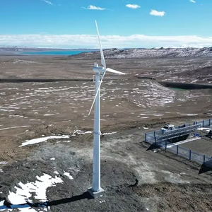 Hệ thống máy phát điện năng lượng gió 220v/380v/400v, hoạt động cả lưới điện và ngoài lưới điện, tua bin gió 50kW, đường kính cánh quạt 12.6m, cánh quạt làm bằng sợi thủy tinh gia cường - Product Image 1