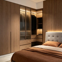 Armoire sur mesure en bois massif de luxe moderne pour toute la maison, avec porte vitrée, placard intégré, coiffeuse intégrée et éclairage LED