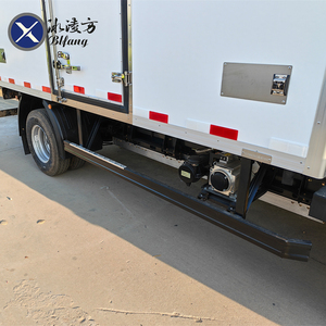 Caisse de camion frigorifique sur mesure utilisée pour le transport en chaîne du froid de légumes, fruits et vaccins - Product Image 3