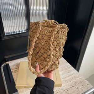 Monederos de Diseño para Mujer, Nueva Bolsa de Moda para Niños, Bolsa Tejida Gris, Bolsa de Papel de Paja Verde - Product Image 3