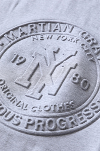 맞춤 의류 100% 면 플레인 오버사이즈 티셔츠 3D 엠보싱 및 자수 디자인 티셔츠 남성 드롭숄더 티셔츠 - Product Image 3