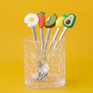 Cuillères à mélanger à l'eau et à café en acier inoxydable avec motifs de fruits de dessins animés mignons pour <span class=keywords><strong>la</strong></span> maison Fourchettes à gâteau à dessert au fromage - Product Image 3