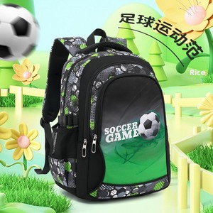 Nouveau <span class=keywords><strong>sac</strong></span> d'école grande capacité pour collégiens, <span class=keywords><strong>sac</strong></span> à dos décontracté et tendance en nylon à motif <span class=keywords><strong>de</strong></span> football pour adolescents - Product Image 3