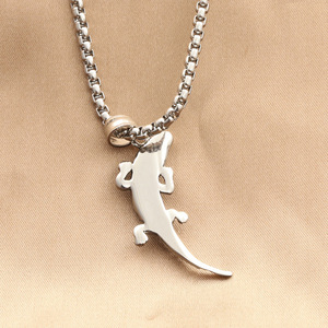 Yunnique – pendentif crocodile en acier inoxydable, thème animal, style rétro Punk, bijoux à la mode pour hommes, cadeau, charme, été 2021 - Product Image 2