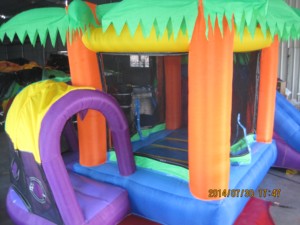 Castillo Inflable de Nailon para Alquiler en Fiestas Infantiles - Product Image 5