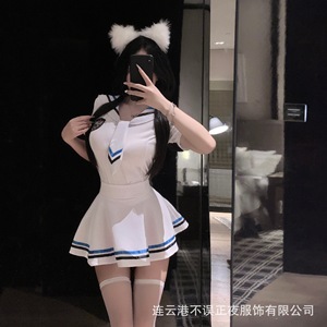 Sexy lingerie set for small breasts, perfect for a seductive night out. - Product Image 4