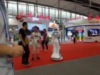 Inteligencia Artificial robots participar en varios grandes exposiciones