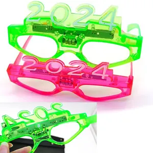 Fornecimentos para bir dresses 2024 numarası LED parlayan gözlük Light Up gözlük yeni yıl aydınlık gözlük için parti malzemeleri