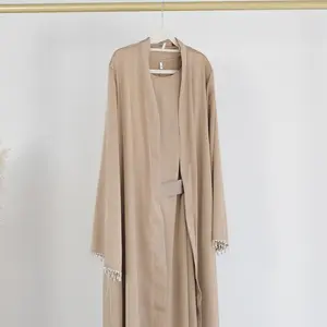 2023 Design Eid Dubai Turco Islâmico Elegante Modesto Personalizado Mulheres Muçulmano Vestido Abaya Cristal Borla Cetim De Seda Aberto Kaftan Abaya