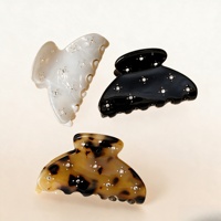 Pince à cheveux en acétate avec strass Ume 6,7 cm, style coréen élégant, pince requin pour femme, vente en gros personnalisée