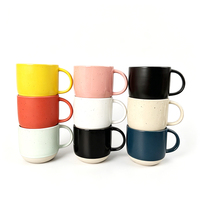 Mug à café en céramique empilable 360 ml avec logo personnalisé OEM, tasse nordique mouchetée avec base brute pour cadeau de café, vente en gros