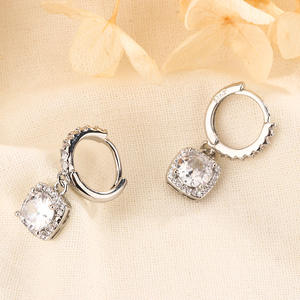 Orecchini eleganti donne Delicate Micro inserto zircone con pendente quadrato <span class=keywords><strong>100</strong></span> fibbia personalità Senior Sense borchie - Product Image 4