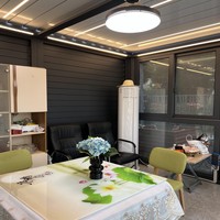 Fabricant de pergola télécommandée Pergola rétractable bioclimatique pavillon à persiennes mobile et étanche en aluminium