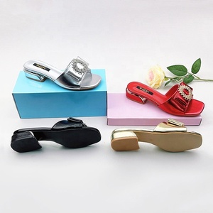 Nouvelles sandales d'été pour femmes, légères, de créateur, en cuir PU, à bout plat, pour la plage - Product Image 4