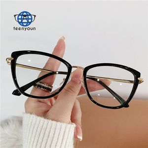 Teenyoun photochromique et antibleu <span class=keywords><strong>lunette</strong></span> bleu cadre concepteur lunettes optiques oeil de chat femmes lunettes <span class=keywords><strong>monture</strong></span> de lunettes concepteur - Product Image 3
