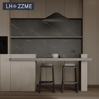 Ensemble de meubles de cuisine contemporains modulaires de style Shaker, laqués blancs, avec îlot central et unités de tiroirs, durables pour villa