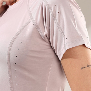 T-shirts de sport pour femmes, nouvelle conception personnalisée, qualité supérieure, séchage rapide, tissu personnalisé, vêtements de fitness pour femmes, t-shirts de sport pour femmes - Product Image 4