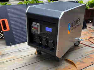 Estación de Energía Solar Portátil de Nuevo Diseño, 5000W 10KVA 4800Wh 100A, Batería LiFePO4, Impermeable, Carga Rápida, para <span class=keywords><strong>Exteriores</strong></span> - Product Image 3