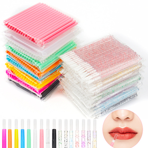 Pinceau applicateur de rouge à lèvres en nylon coloré, brosse exfoliante pour les lèvres, pour femmes, usage professionnel, vente en gros - Product Image 1
