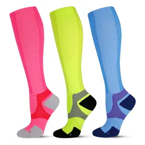 Высококачественные розовые Модные женские носки OEM носки с логотипом под заказ цветные спортивные хлопковые носки для девочек от производителя