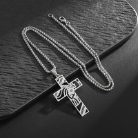 Vente en gros de collier pendentif croix de jésus vintage en acier inoxydable personnalisé collier de foi pendentif croix creuse pour hommes