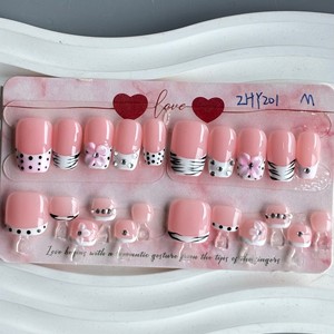 Venta al por Mayor de Sets de Uñas Postizas Exquisitas, de Lujo, Personalizadas y Hechas a Mano (para Manos y Pies) con Diseños Pintados a Mano - Product Image 1