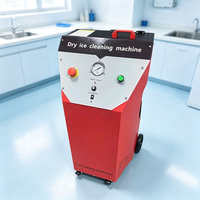 Machine de sablage industriel au glace carbonique avec structure robuste pour projets de nettoyage commercial