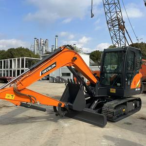 Excavadora sobre orugas Doosan DX60 usada con buen rendimiento Venta caliente - Product Image 5