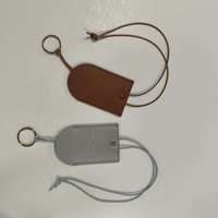 Colliers en cuir PU tendance, accessoires de cou polyvalents, pochettes à clés, pendentifs, colliers pour vêtements, accessoires assortis