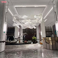 Plafond en ruban blanc contemporain Éclairage de luxe Grand lustre moderne en verre Économie d'énergie Éclairage intérieur à intensité variable pour hôtel