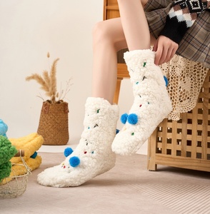 ถุงเท้าข<span class=keywords><strong>น</strong></span>สัตว์เ<span class=keywords><strong>น</strong></span>ื้อแกะหนาพิเศษสำหรับผู้หญิงถุงเท้าใส่นอน<span class=keywords><strong>น</strong></span>่องน่ารักถุงเท้าลาย<span class=keywords><strong>การ์ตูน</strong></span>บุขนแกะอบอุ่<span class=keywords><strong>น</strong></span> - Product Image 2