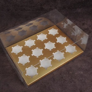 Autocollant personnalisable rectangulaire transparent en PET, boîte à cupcakes en carton noir, blanc et or à 12 trous - Product Image 2